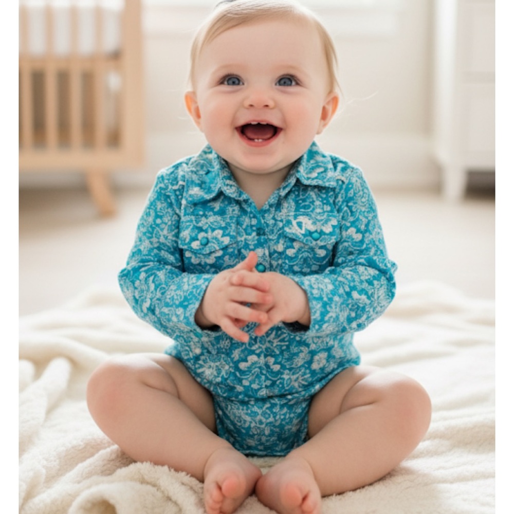 Cowgirl Hardware Super Adorable Pearl Snap Shirt Onesie - Size 12 Months